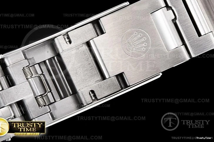 0113 ROLSD093 – Deep Sea Dweller Black Contemporary 1015